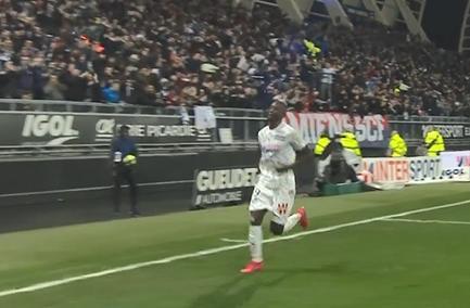  波尔多年轻阵容亮眼，快速反击战平巴黎圣日耳曼